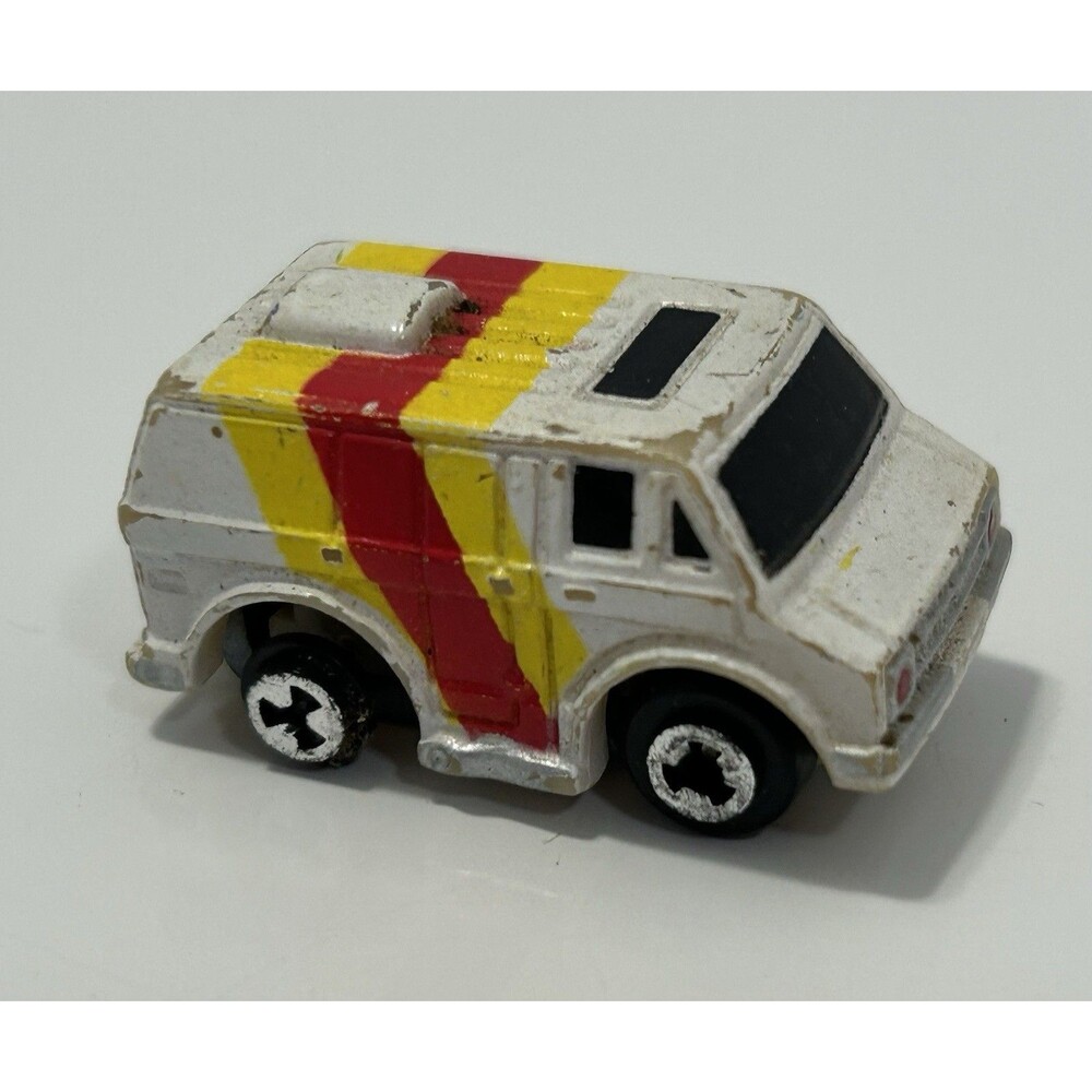 Imperial Pull Back Wheels White 70's Chevrolet Van With Hitch 1988